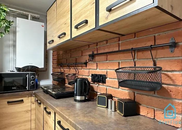 Astro - 10 Minutes To Old Town *